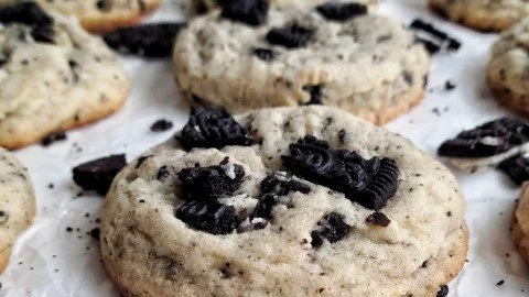 Delicious homemade cookies and cream cookies with chocolate and cream texture